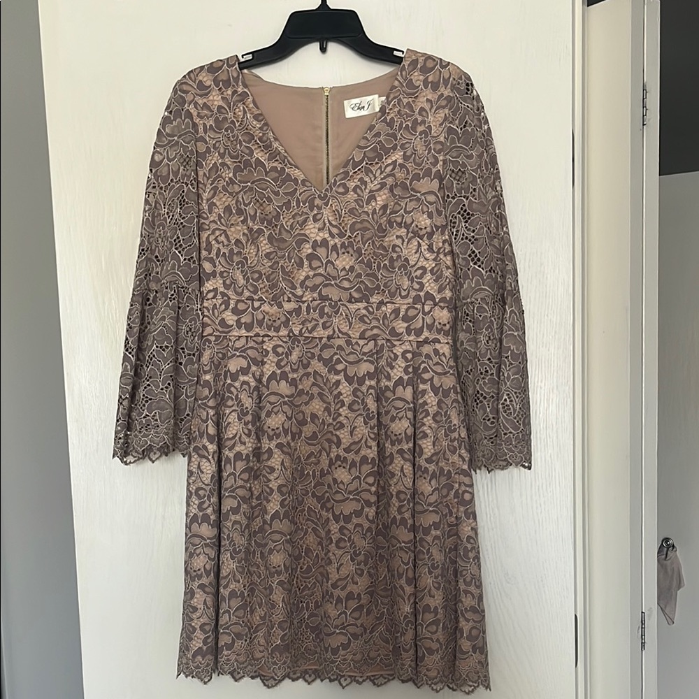 Elegant Lace Dress in Taupe